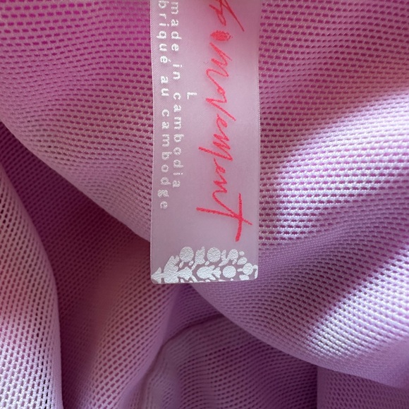 FREE PEOPLE MOVEMENT SHORT ROMPER 
SZ LG NEW CONDITION NEVER WORN - Picture 4 of 4